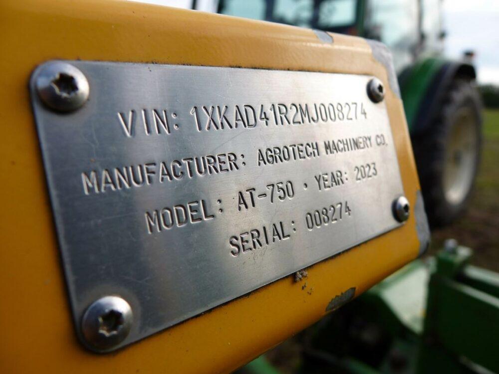 bliższe ujęcie numeru VIN