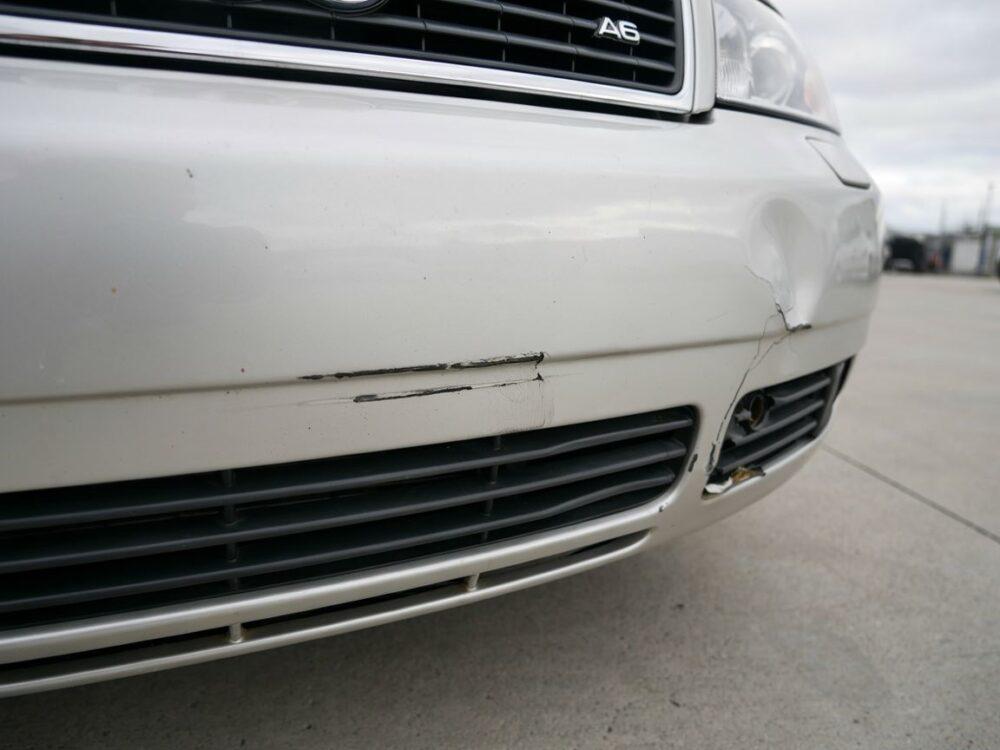 część zamienna zderzaka Audi A6