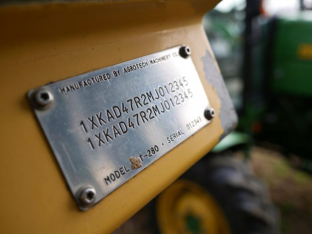 kod identyfikacyjny traktora